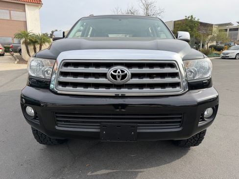 Used 2011 Toyota Sequoia Limited image 9