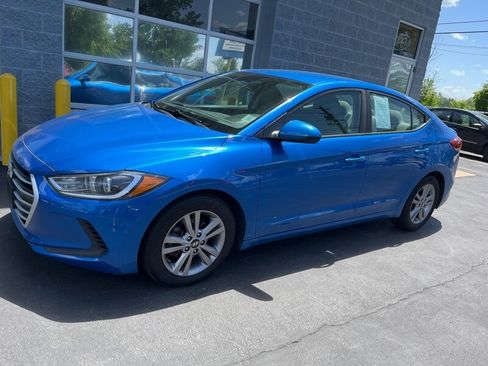 Used 2018 Hyundai Elantra image 1
