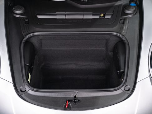 Used 2019 Porsche 911 image 53