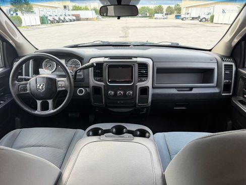 Used 2014 RAM 1500 ST RWD image 19