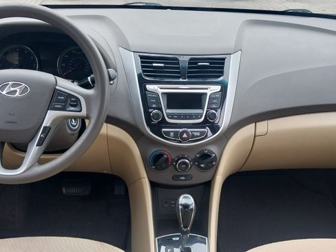 Used 2014 Hyundai Accent GLS image 12
