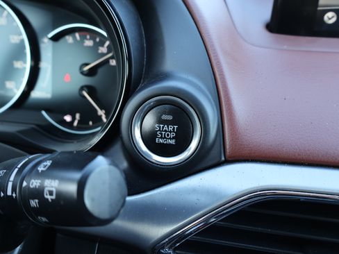 Used 2019 MAZDA CX-9 Signature image 23