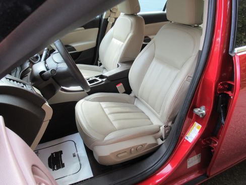 Used 2014 Buick Regal Premium FWD image 16