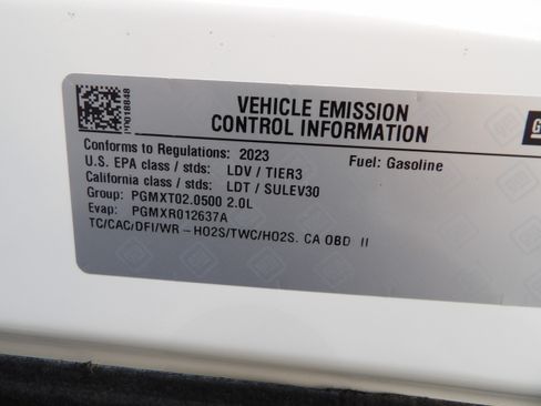 Used 2023 Buick Envision Essence image 32