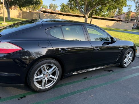 Used 2013 Porsche Panamera image 7