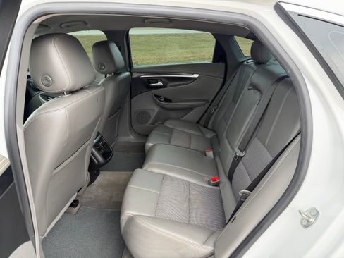 Used 2018 Chevrolet Impala LT image 10