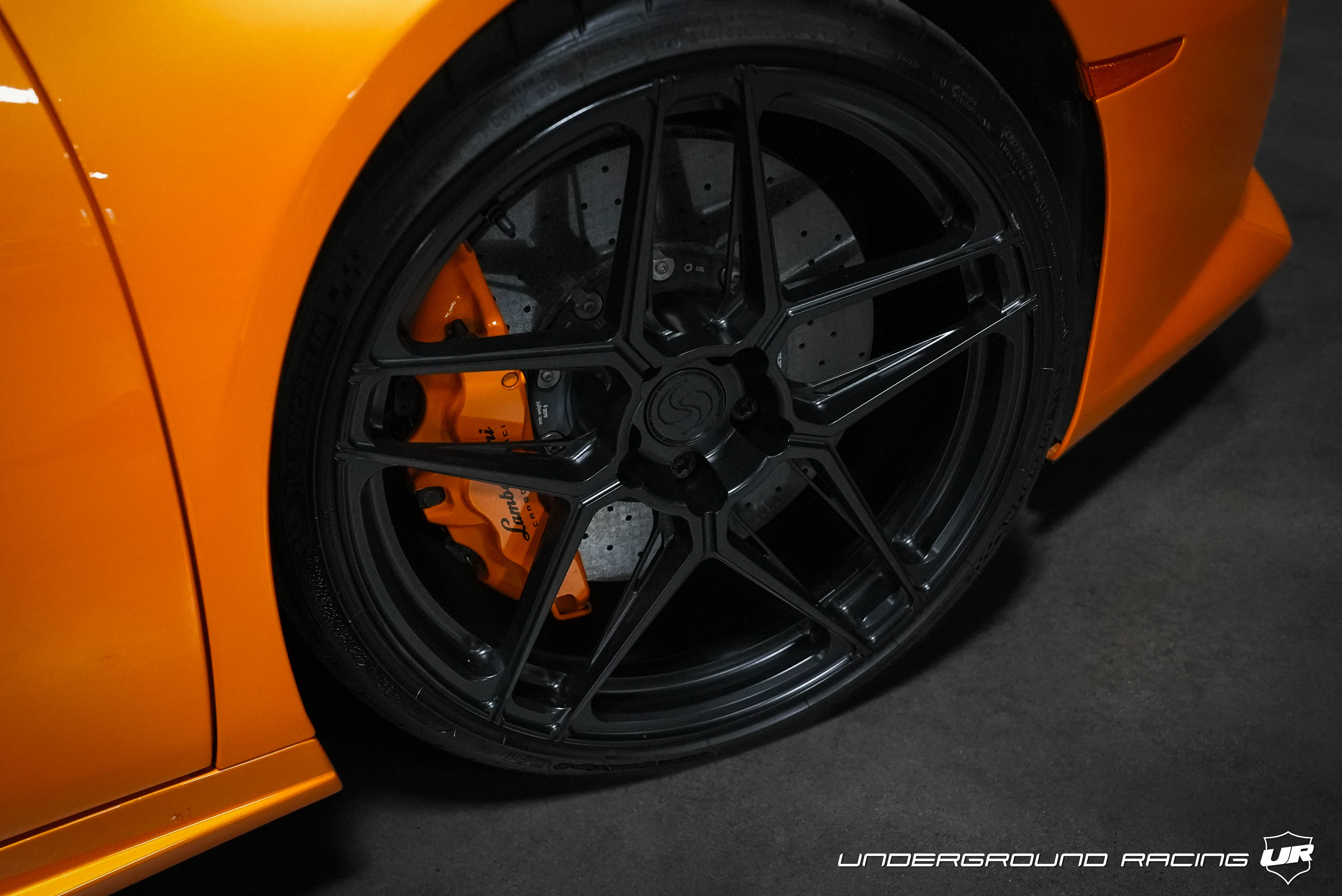 Used 2015 Lamborghini Huracan LP 610-4 Coupe AWD/4WD image 12