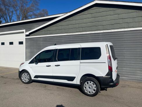 Used 2020 Ford Transit Connect XL image 13