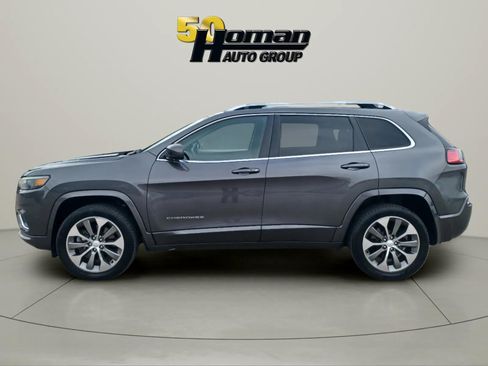 Used 2019 Jeep Cherokee 4WD Overland image 2