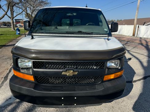 Used 2014 Chevrolet Express 2500 LT image 6