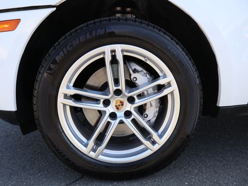 Used 2015 Porsche Macan S image 33