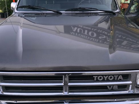 Used 1988 Toyota Pickup Deluxe image 58