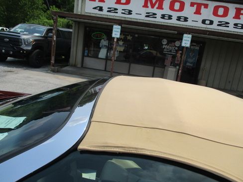 Used 2004 Ford Thunderbird Deluxe RWD image 58