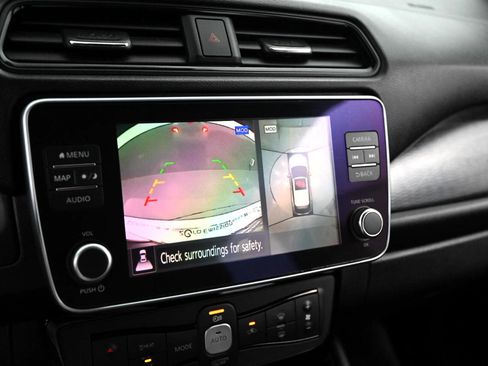 Used 2022 Nissan Leaf SV Plus image 31