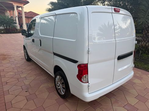 Used 2018 Nissan NV200 SV image 8