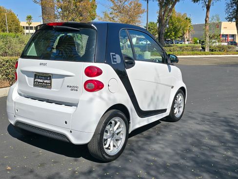 Used 2015 smart fortwo electric drive image 5