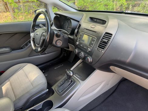 Used 2014 Kia Forte EX image 61