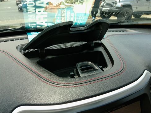 Used 2016 Jeep Cherokee 4WD Trailhawk image 71