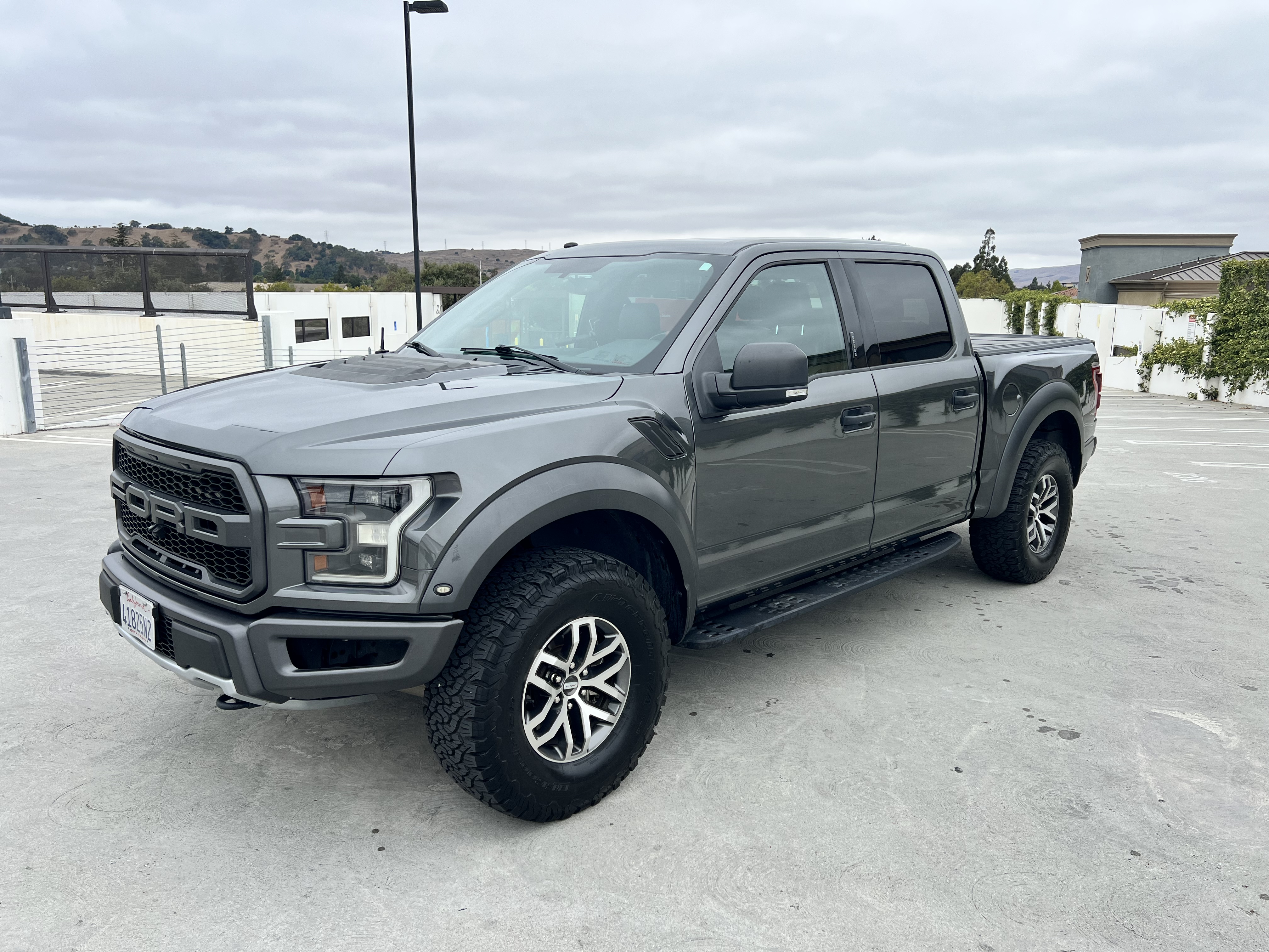 Used 2018 Ford F150 4x4 Crew Cab Raptor image 1