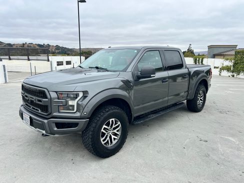 Used 2018 Ford F150 4x4 Crew Cab Raptor image 1