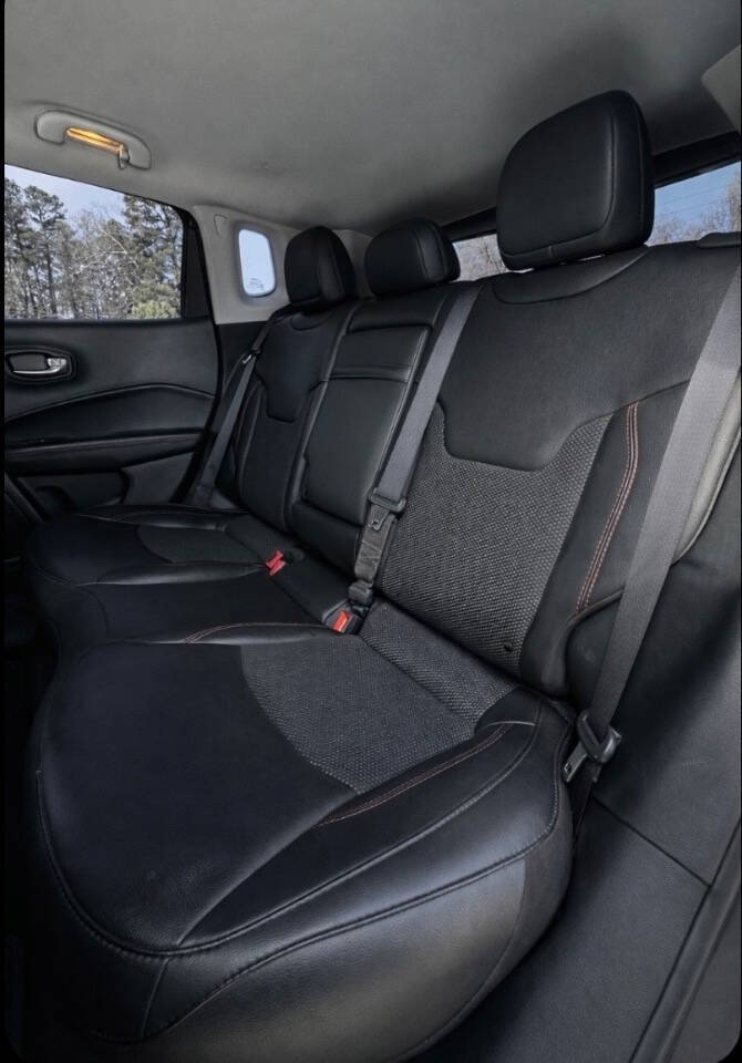 Used 2019 Jeep Compass Trailhawk AWD/4WD image 10