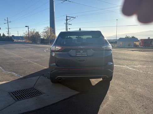 Used 2018 Ford Edge Titanium image 6