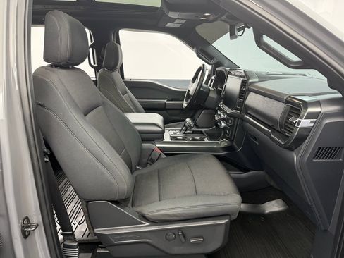 Used 2021 Ford F150 XLT image 40