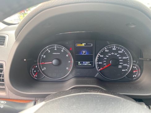 Used 2014 Subaru Outback 2.5i Limited AWD/4WD image 9