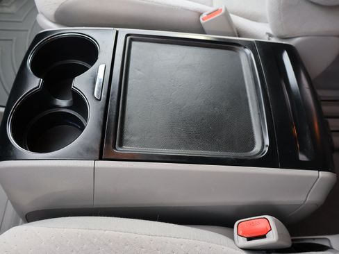 Used 2020 Toyota Sienna LE image 30