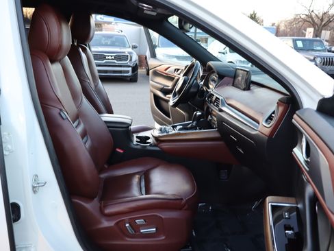 Used 2018 MAZDA CX-9 Signature image 16