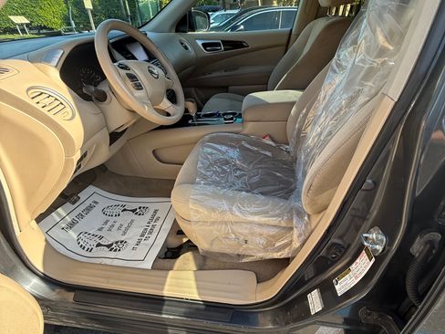 Used 2013 Nissan Pathfinder 4WD image 15