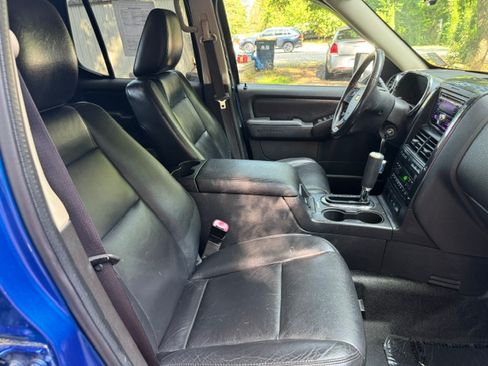 Used 2010 Ford Explorer Sport Trac 4x4 Limited V8 image 24