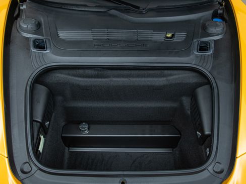 Used 2018 Porsche 911 GT2 RS image 37