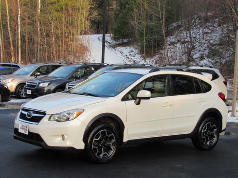 Used 2014 Subaru XV Crosstrek 2.0i Premium image 2