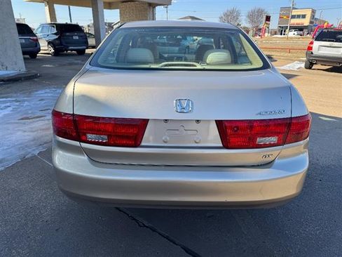 Used 2005 Honda Accord DX image 3