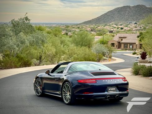 Used 2019 Porsche 911 Targa 4S image 56