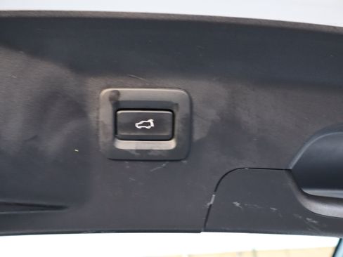 Used 2018 MAZDA CX-9 Signature image 18