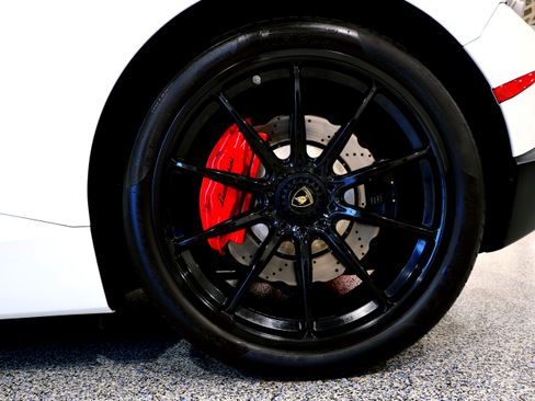 Used 2017 Lamborghini Huracan LP 580-2 image 34