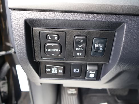Used 2020 Toyota Tundra SR5 image 22