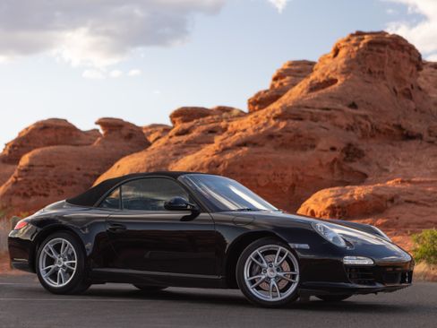 Used 2009 Porsche 911 Cabriolet image 1