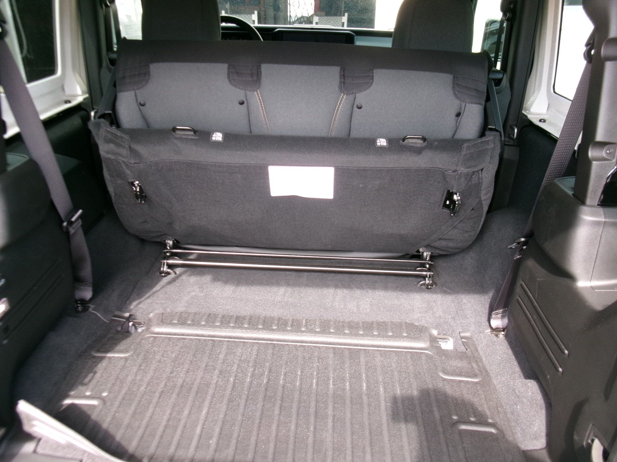 Used 2025 Jeep Wrangler 4WD Sport image 4
