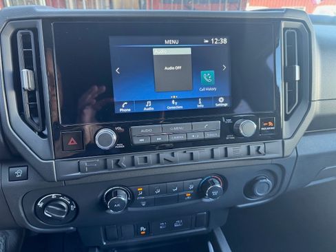 Used 2025 Nissan Frontier S image 14