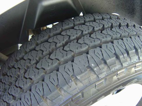 Used 2018 RAM 1500 Express image 11