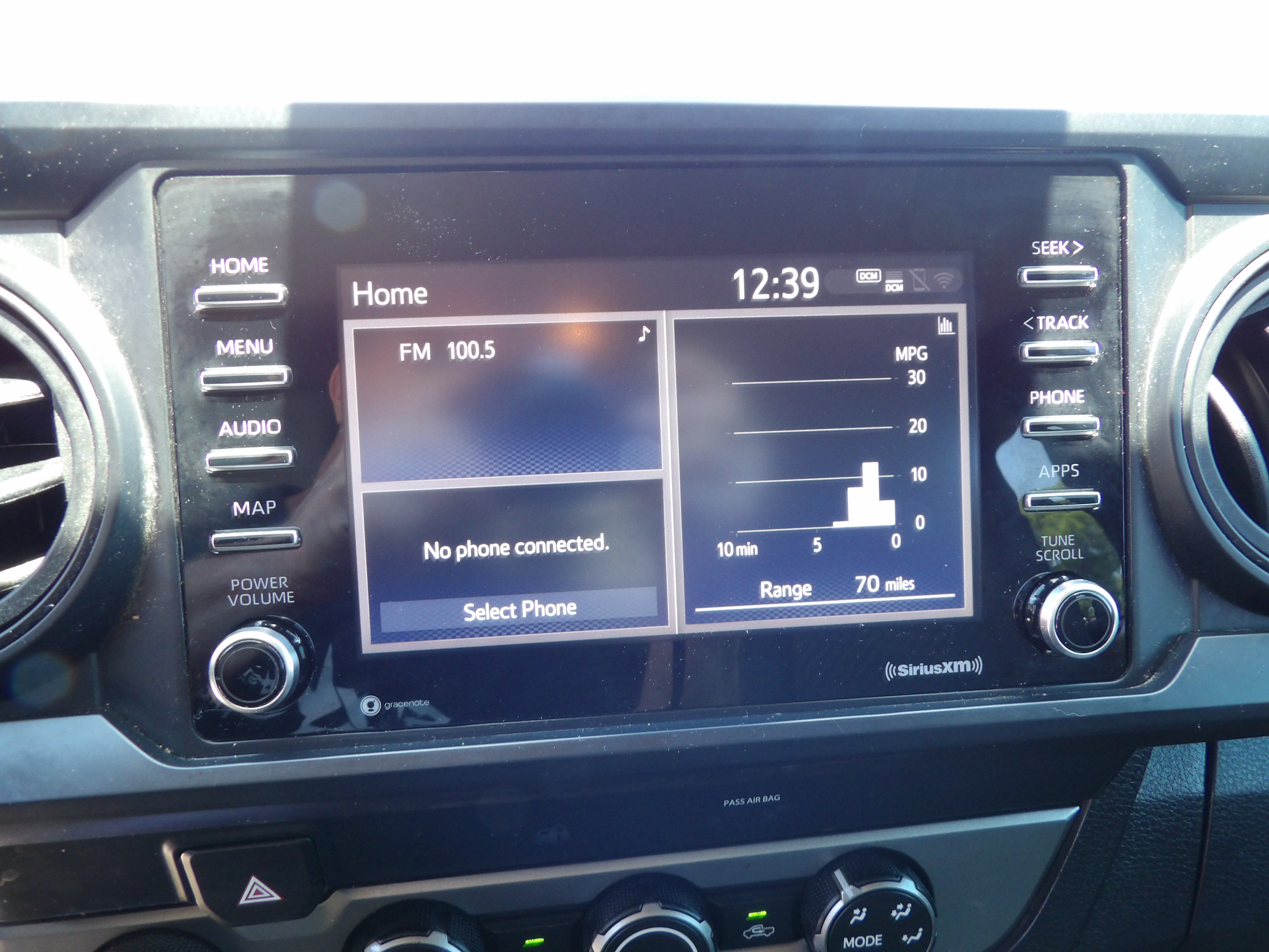 Used 2020 Toyota Tacoma SR AWD/4WD image 11