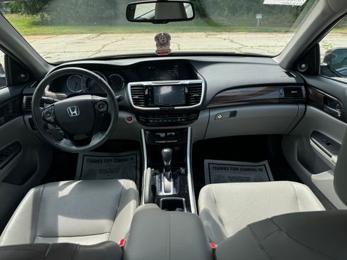 Used 2016 Honda Accord EX-L Sedan image 17
