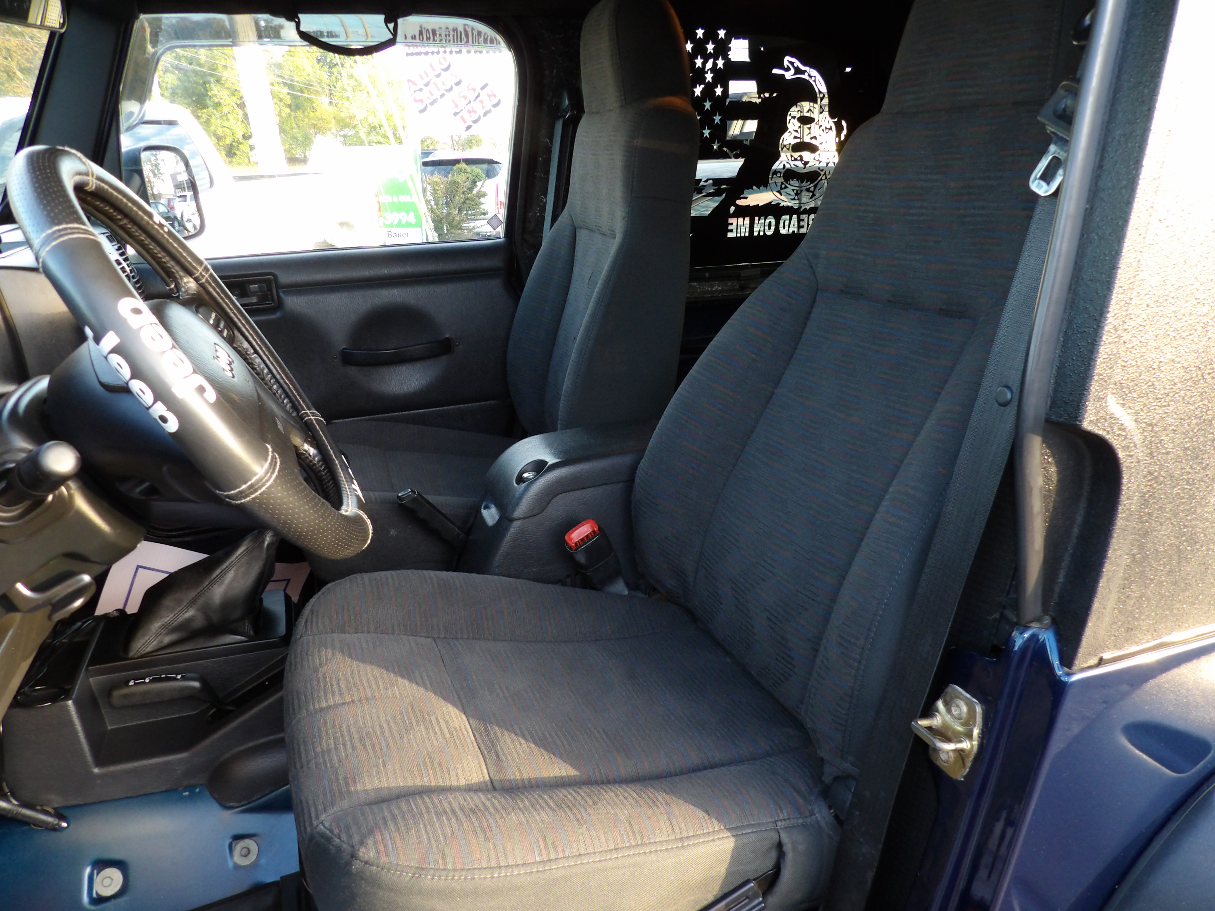 Used 2005 Jeep Wrangler 4WD Rubicon image 10