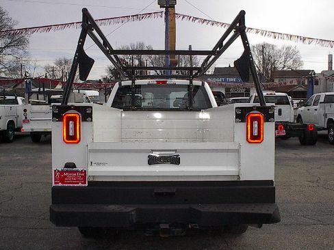 Used 2022 Ford F250 XL image 7