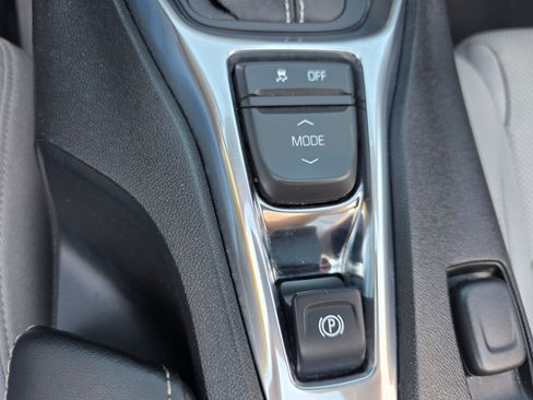 Used 2016 Chevrolet Camaro SS Convertible RWD image 10