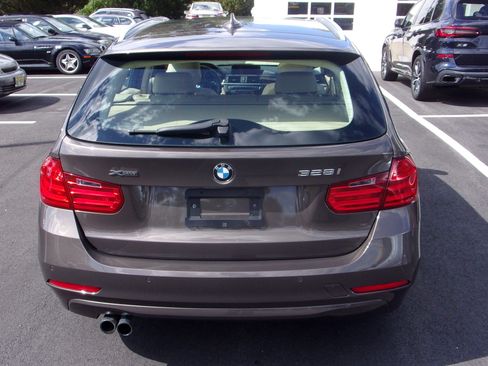 Used 2014 BMW 328i xDrive Wagon AWD/4WD image 11