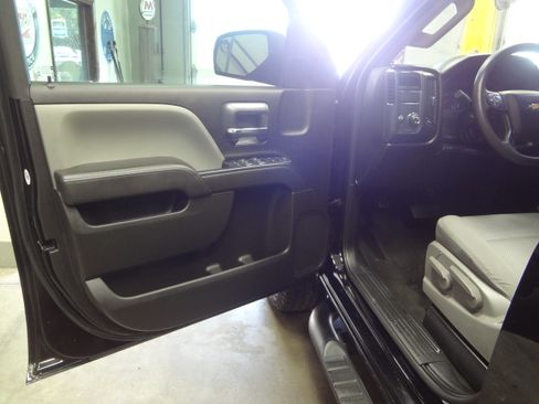 Used 2017 Chevrolet Silverado 1500 Classic LS image 16